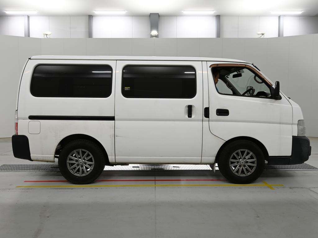 NISSAN CARAVAN