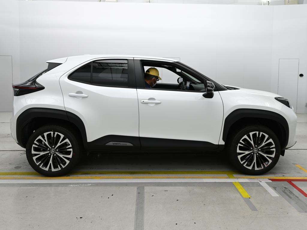 TOYOTA YARIS CROSS