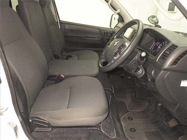 TOYOTA REGIUS ACE