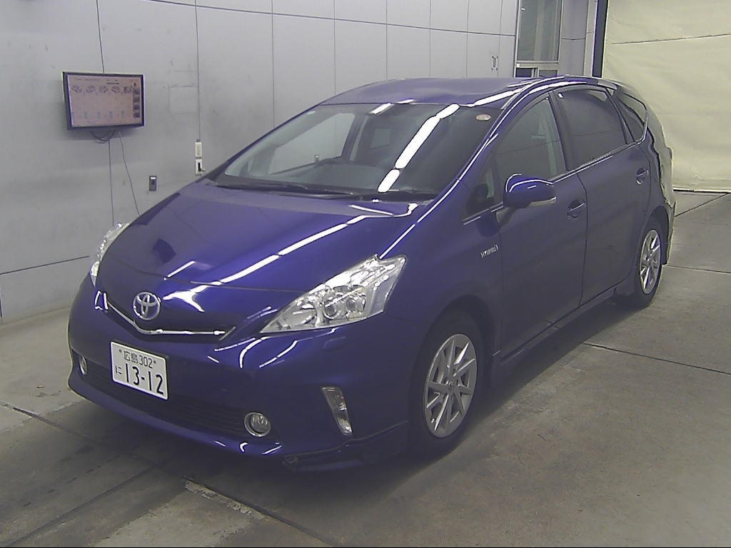 TOYOTA PRIUS ALPHA