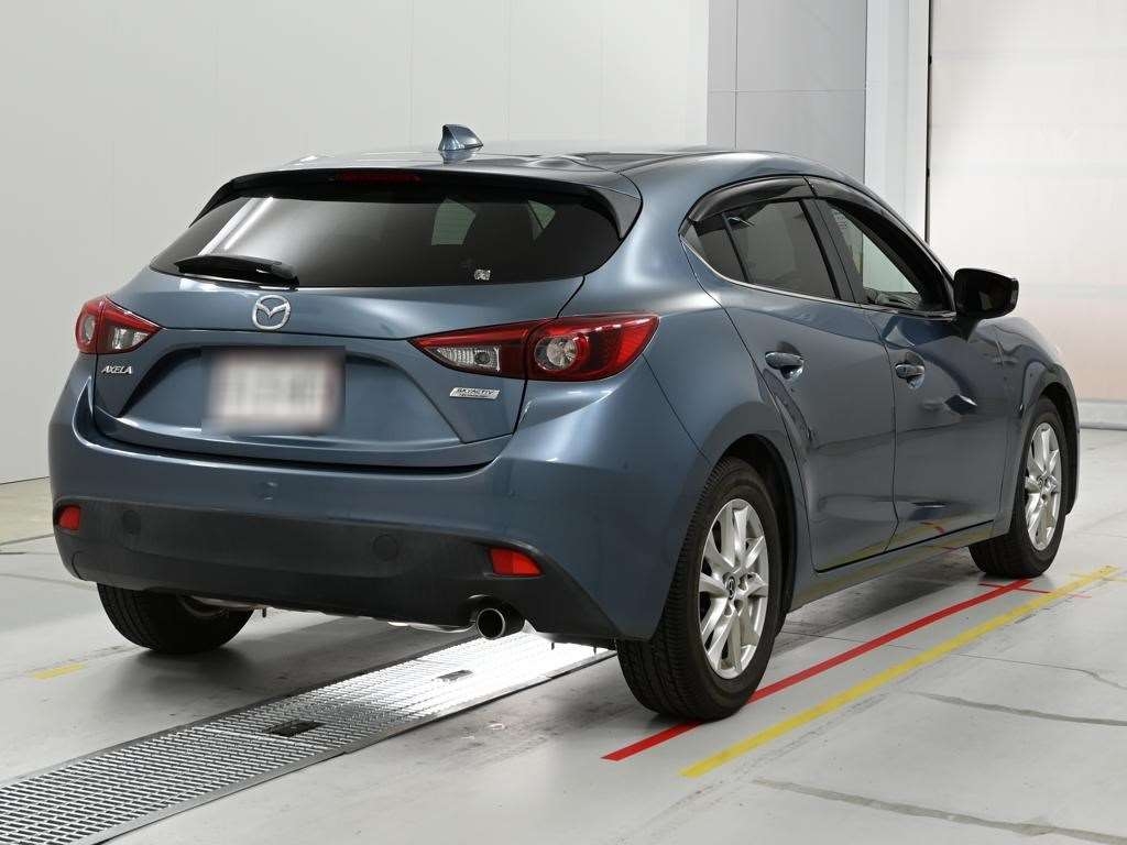 MAZDA AXELA