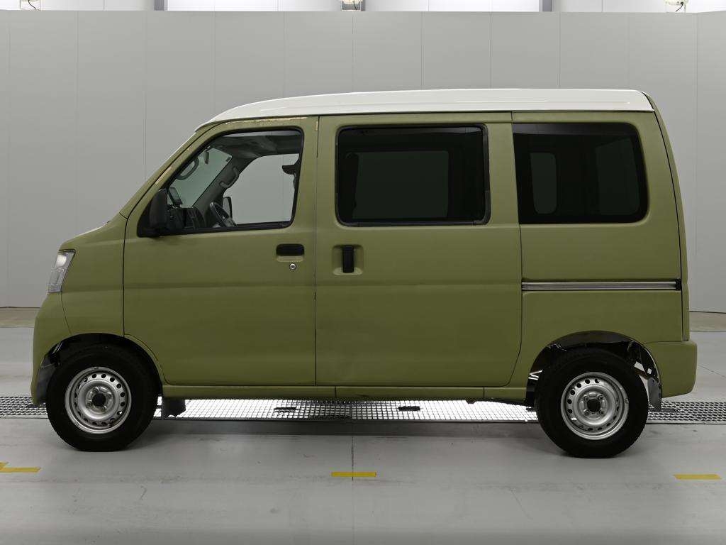 TOYOTA PIXIS VAN