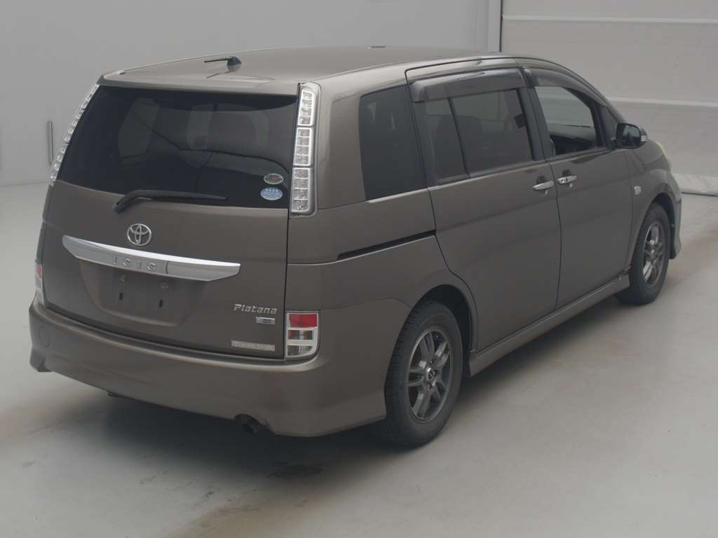 TOYOTA ISIS