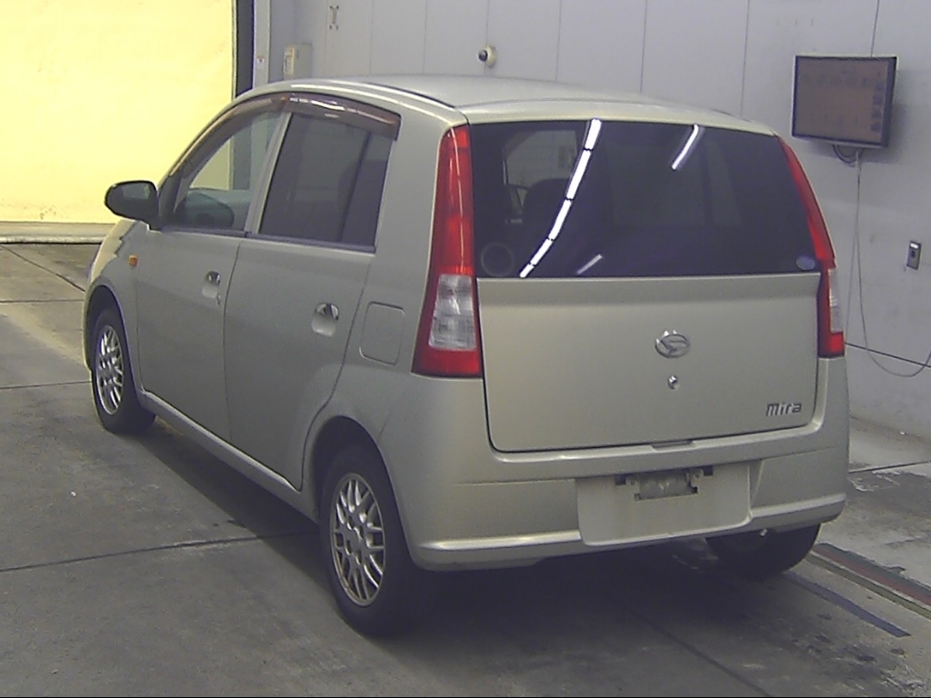 DAIHATSU MIRA