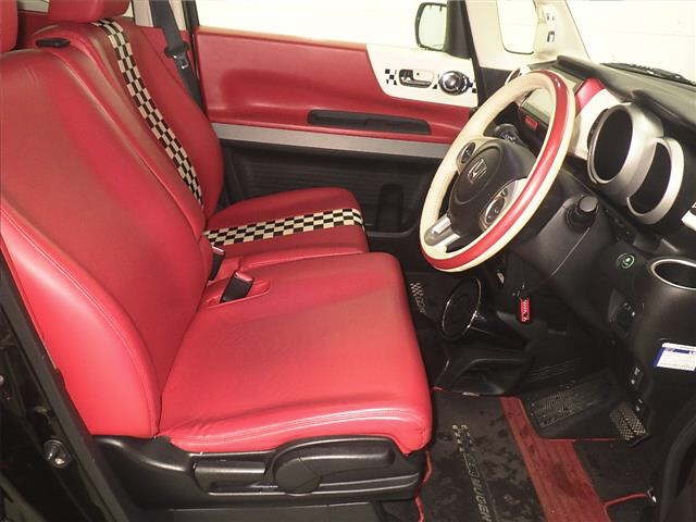 HONDA N-BOX SLASH