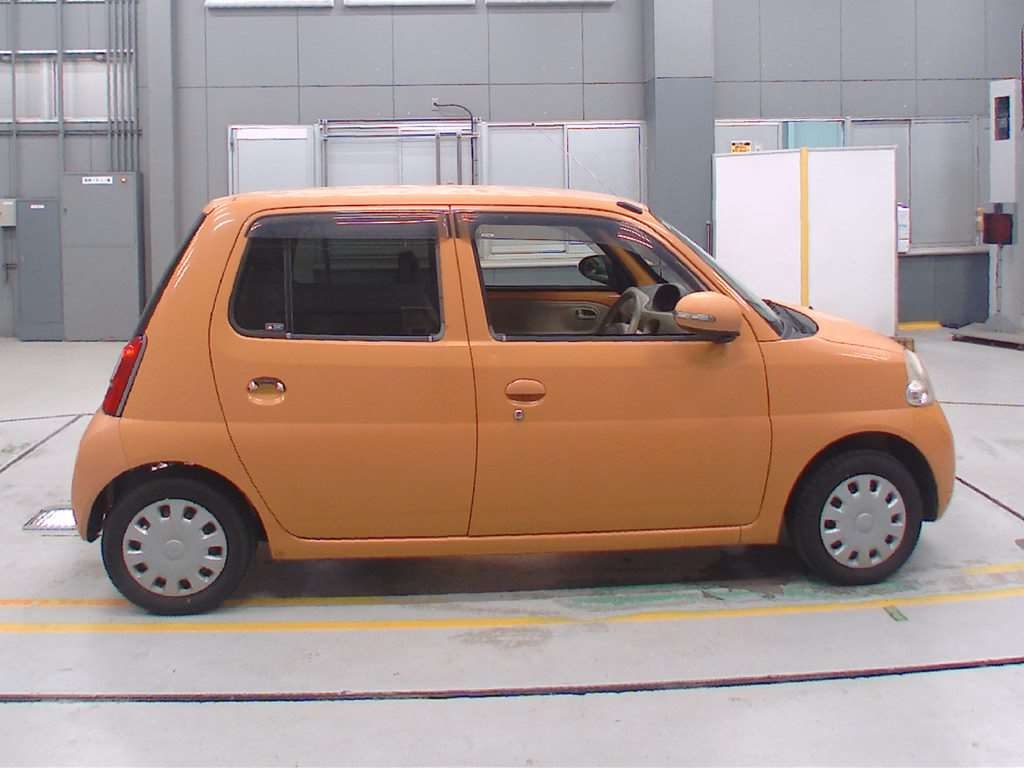 DAIHATSU ESSE