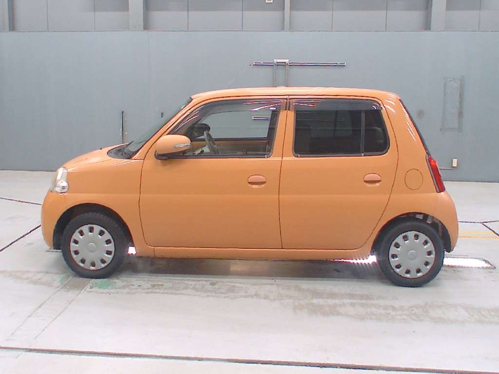 DAIHATSU ESSE