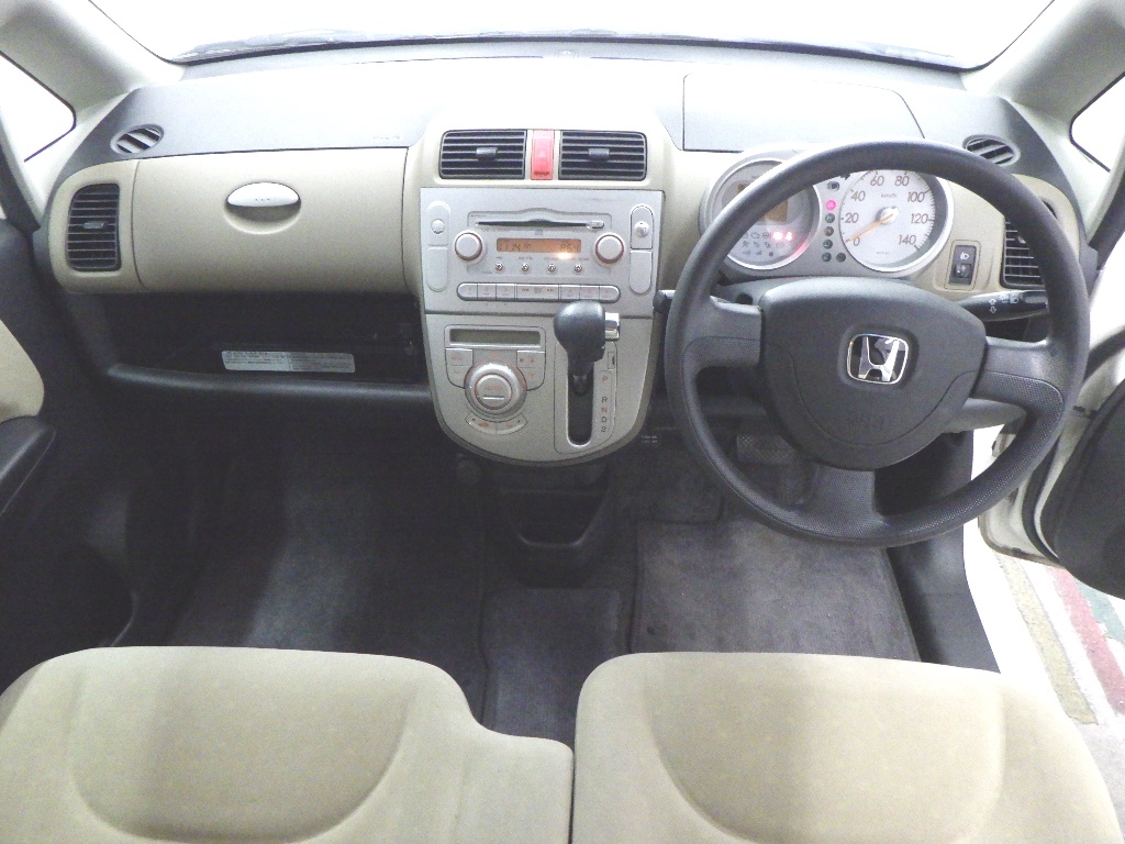 HONDA LIFE