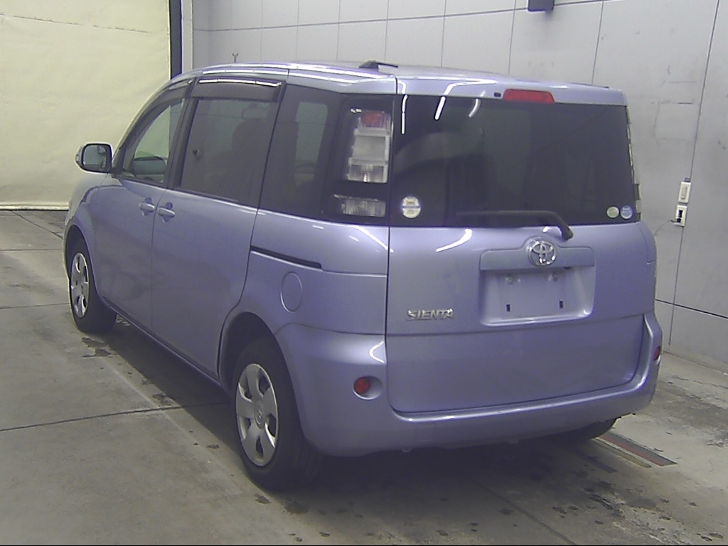 TOYOTA SIENTA
