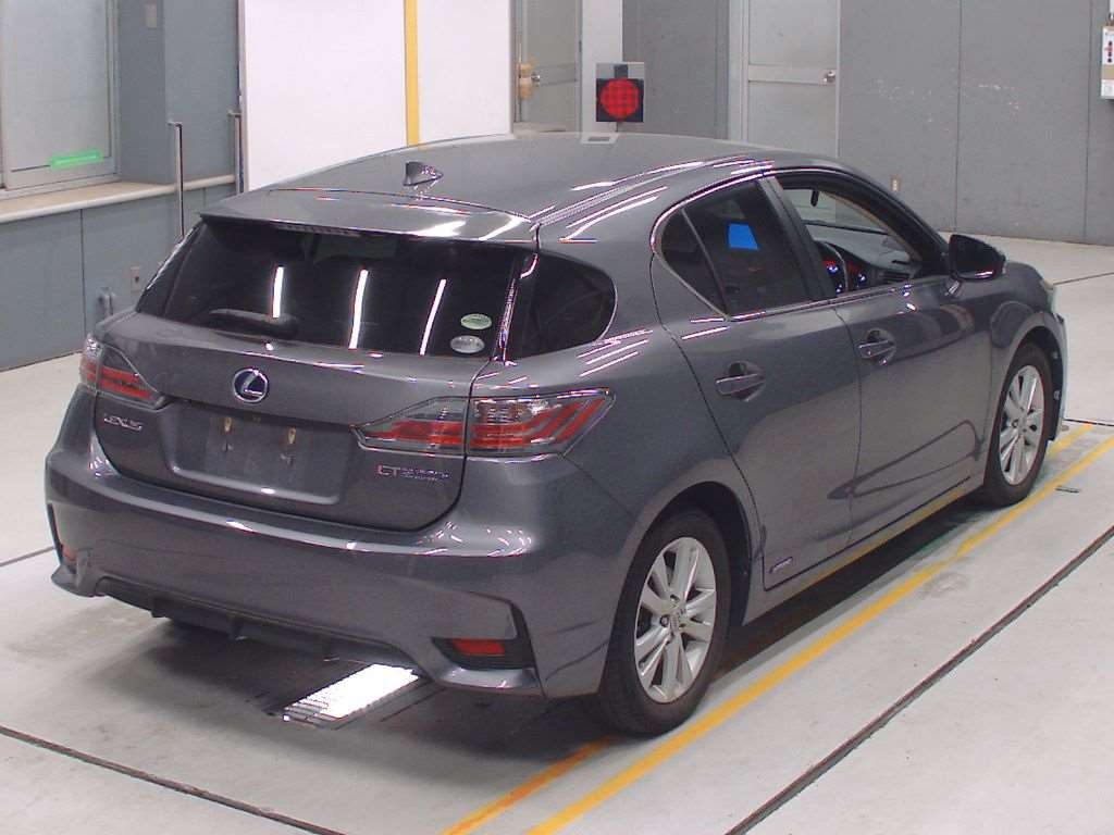 LEXUS CT200H