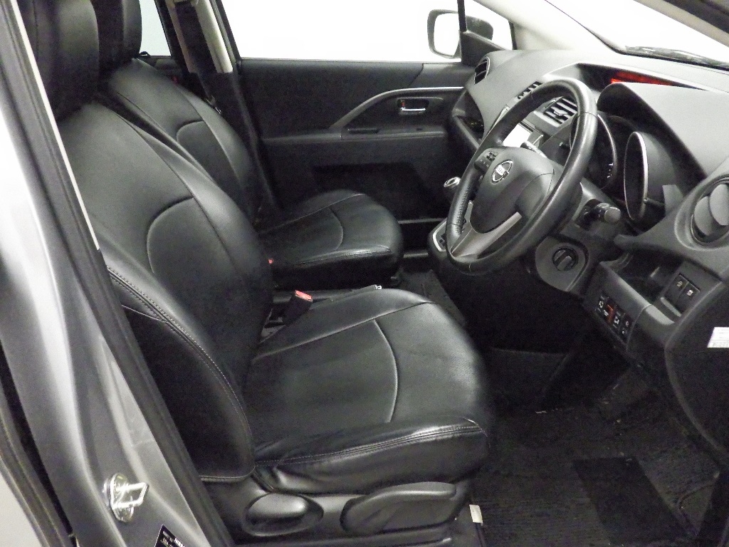 NISSAN LAFESTA