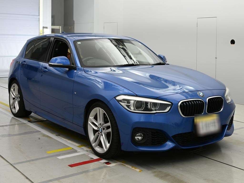 BMW 1-SERIES