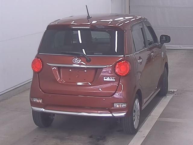 DAIHATSU CAST