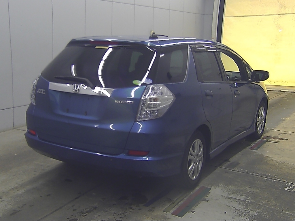HONDA FIT SHUTTLE