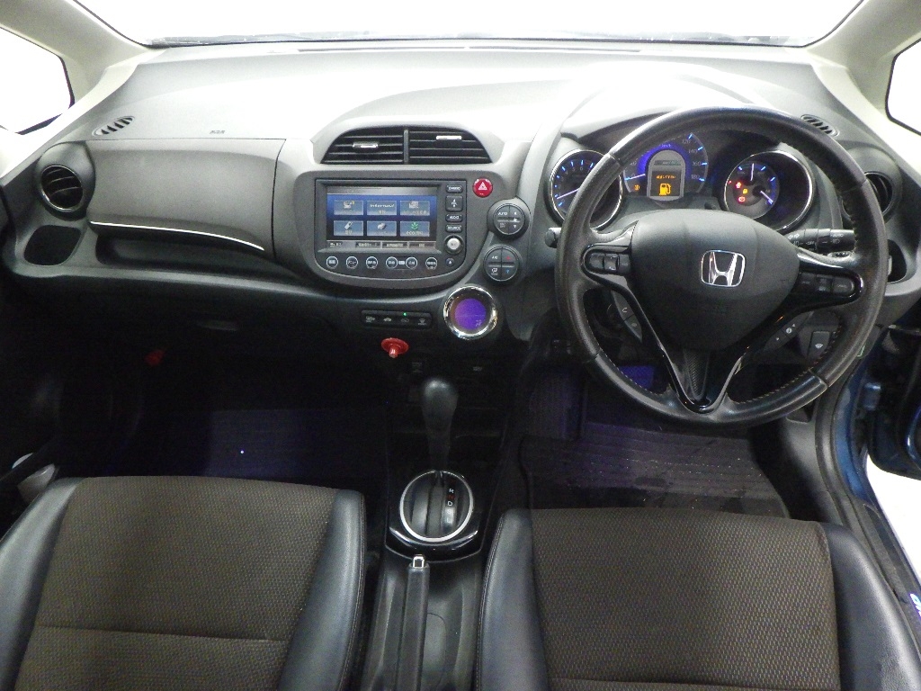 HONDA FIT SHUTTLE