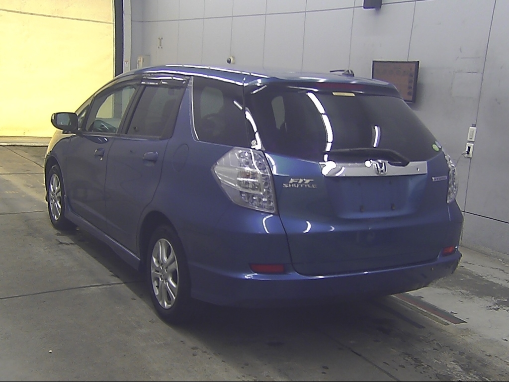 HONDA FIT SHUTTLE