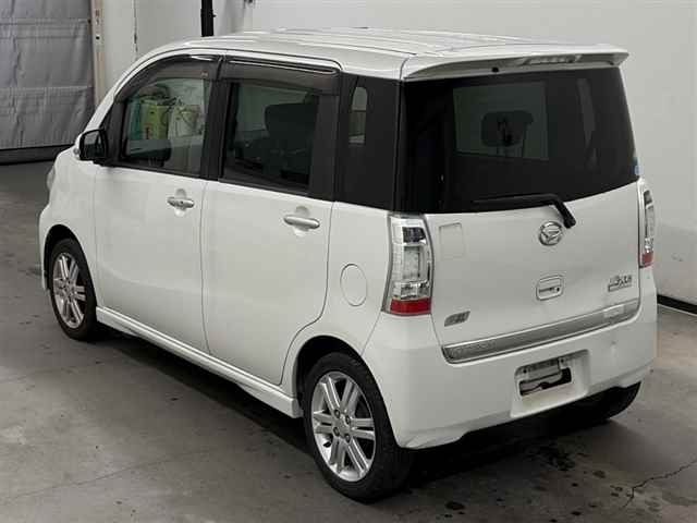 DAIHATSU TANTO EXE