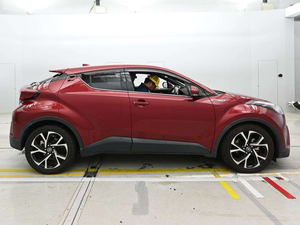 TOYOTA C-HR