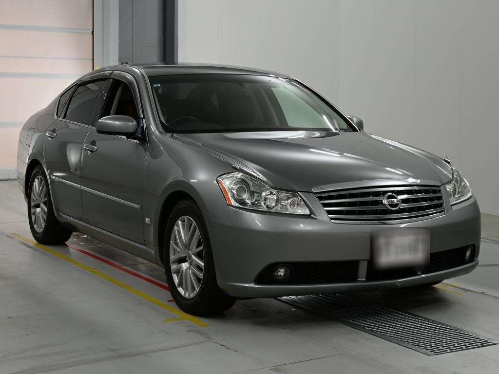 NISSAN FUGA
