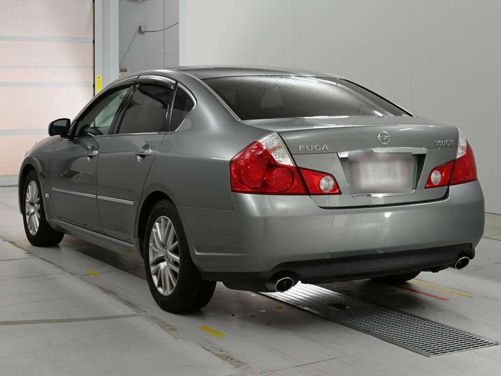 NISSAN FUGA