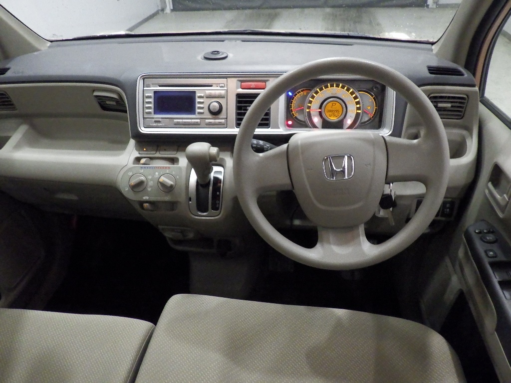 HONDA LIFE