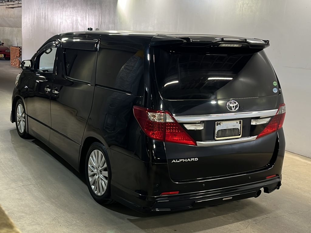 TOYOTA ALPHARD