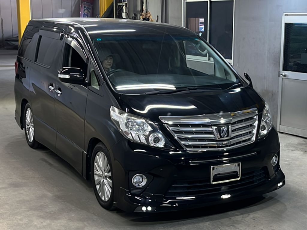 TOYOTA ALPHARD
