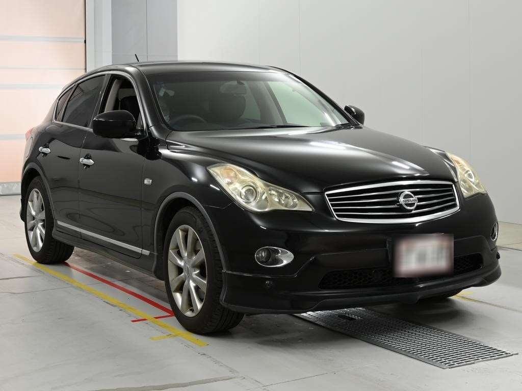 NISSAN SKYLINE CROSSOVER