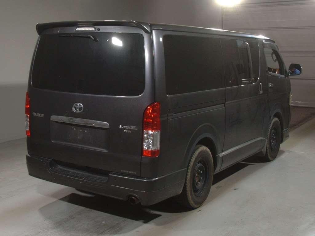TOYOTA REGIUS ACE