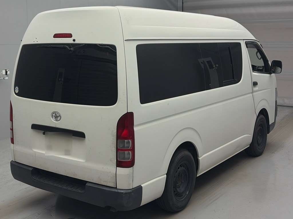 TOYOTA REGIUS ACE