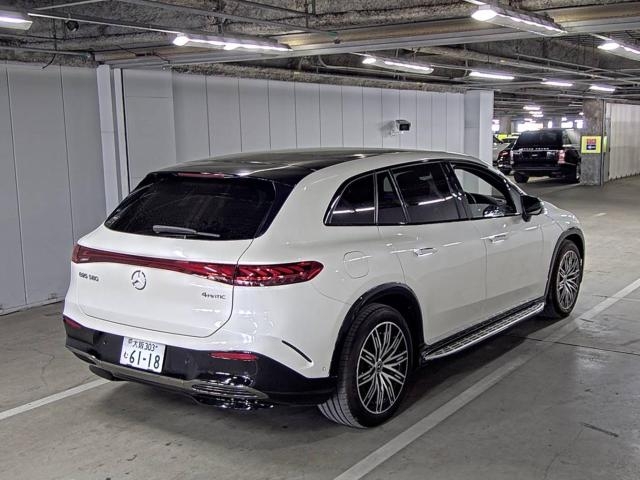 MERCEDES-BENZ EQS SUV