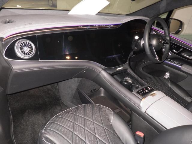 MERCEDES-BENZ EQS SUV