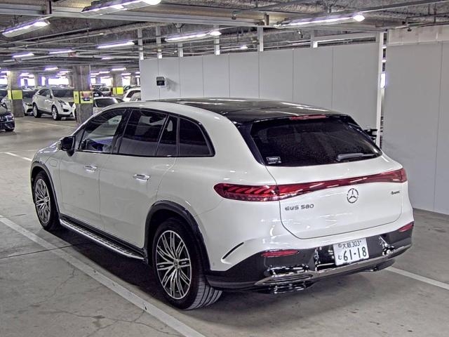 MERCEDES-BENZ EQS SUV