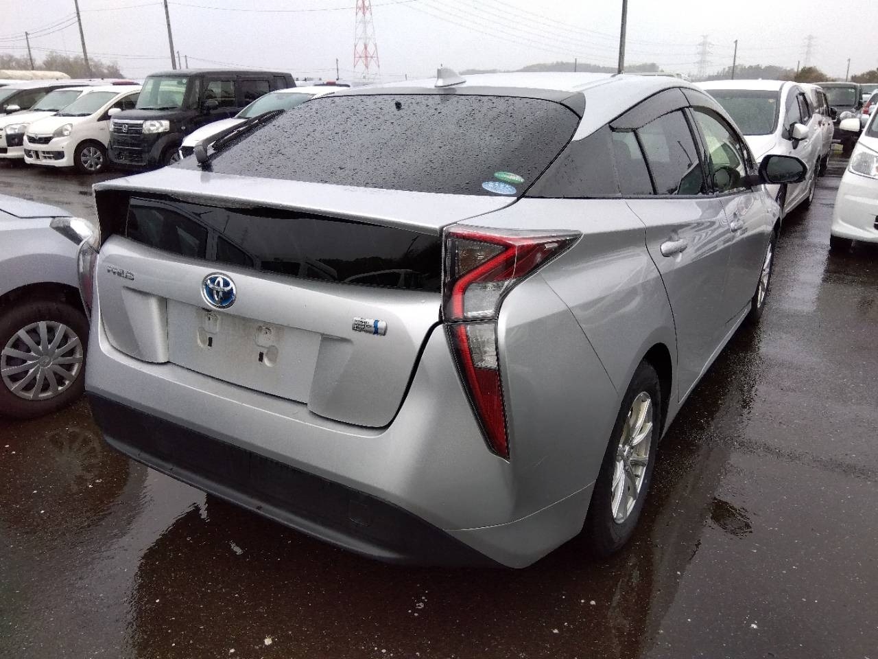 TOYOTA PRIUS