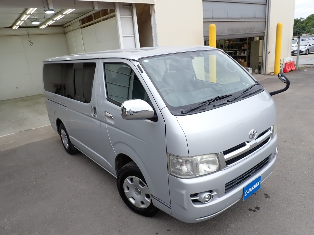 TOYOTA REGIUS ACE
