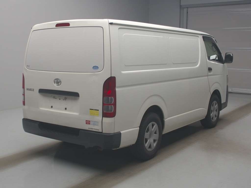 TOYOTA REGIUS ACE