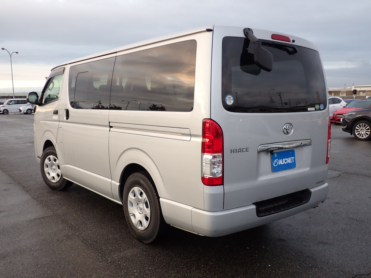 TOYOTA REGIUS ACE