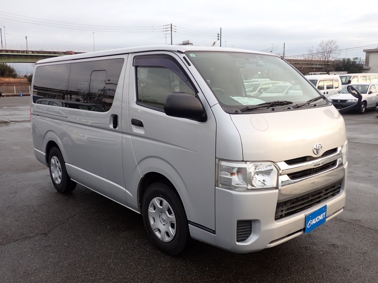 TOYOTA REGIUS ACE