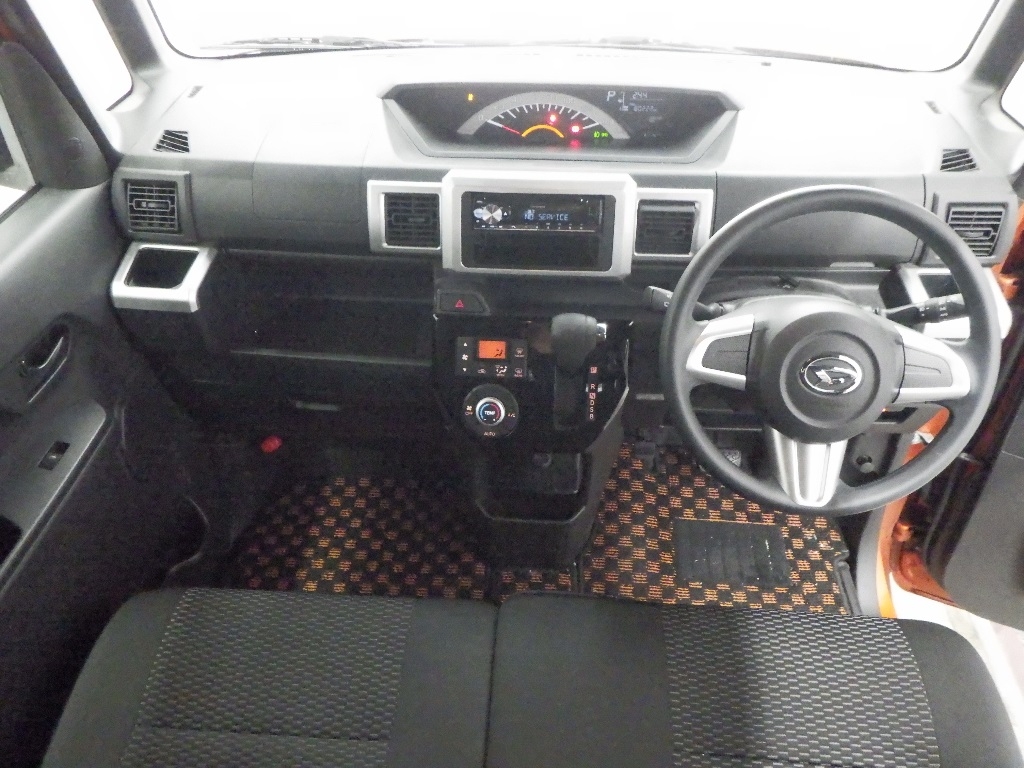 DAIHATSU WAKE
