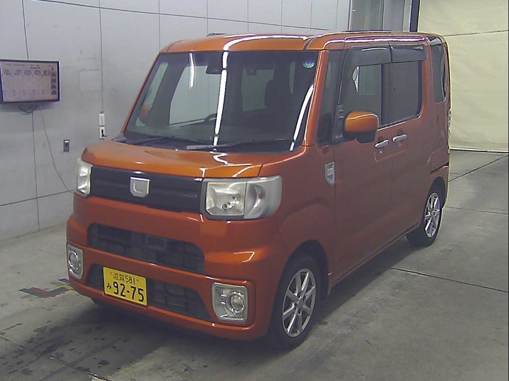 DAIHATSU WAKE