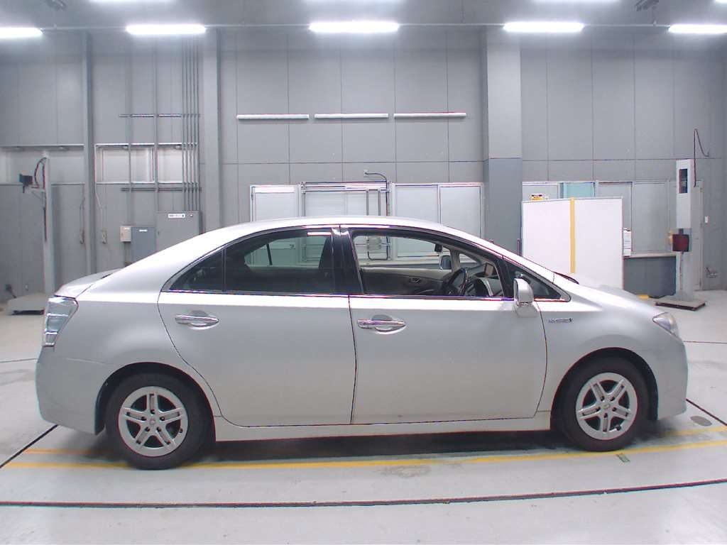 TOYOTA SAI