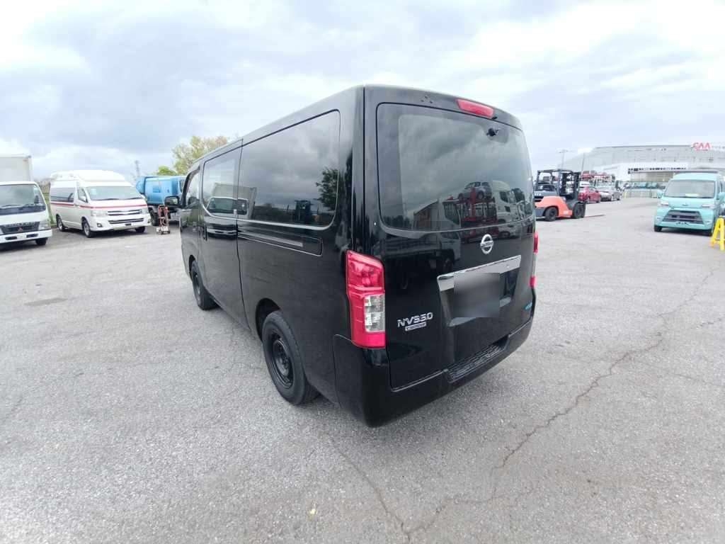NISSAN NV350 CARAVAN