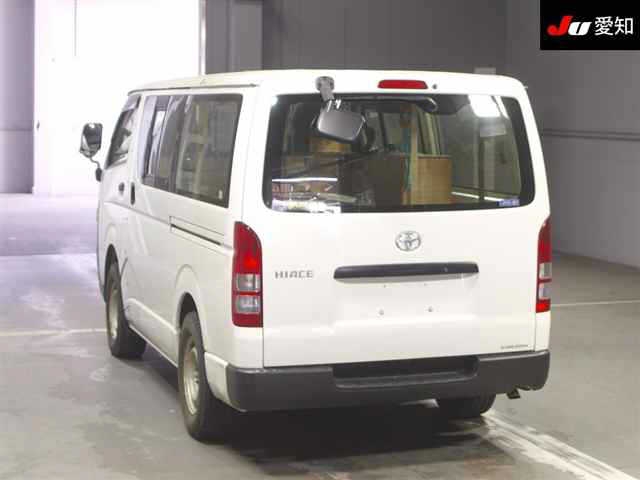TOYOTA REGIUS ACE