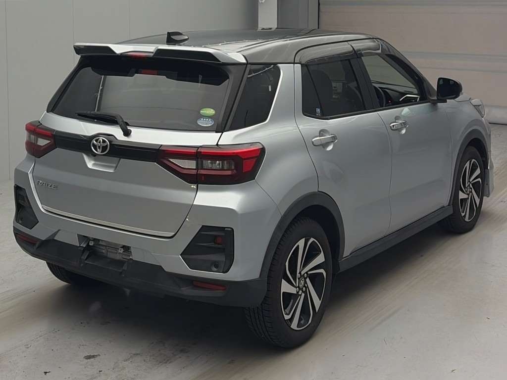 TOYOTA RAIZE