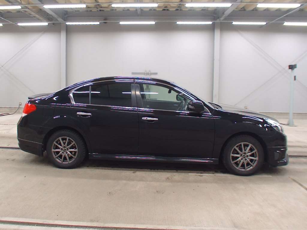 SUBARU LEGACY B4