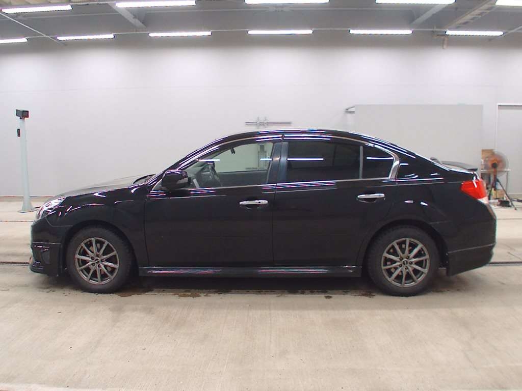 SUBARU LEGACY B4