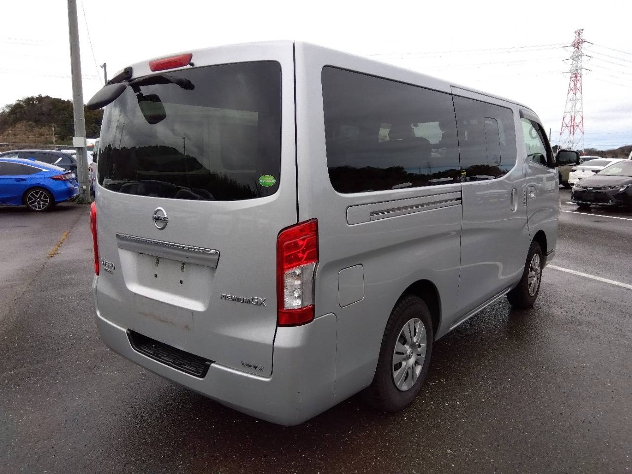 NISSAN NV350 CARAVAN