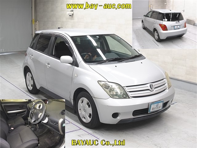 TOYOTA IST