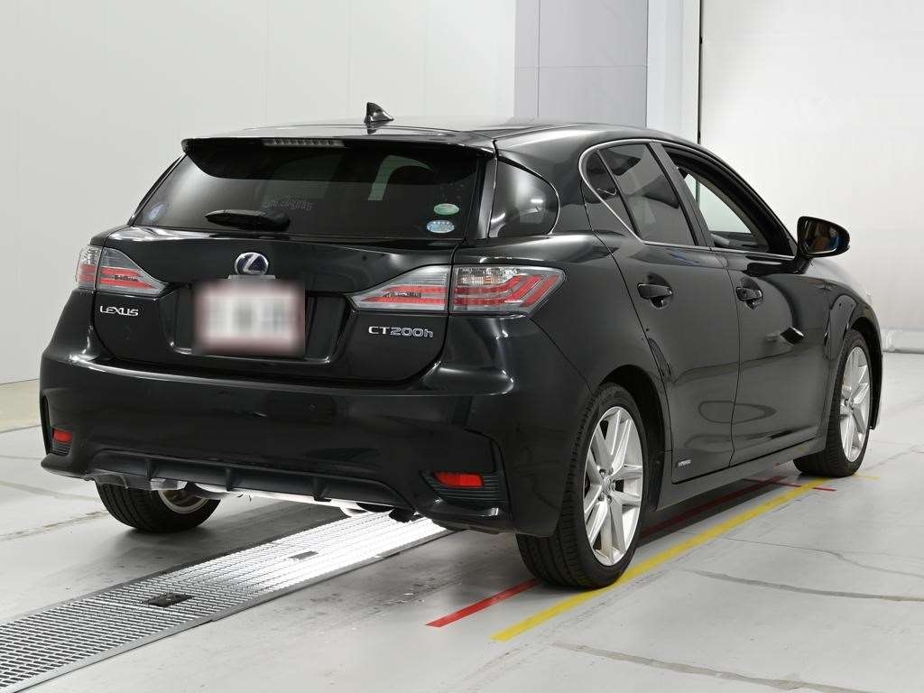 LEXUS CT200H