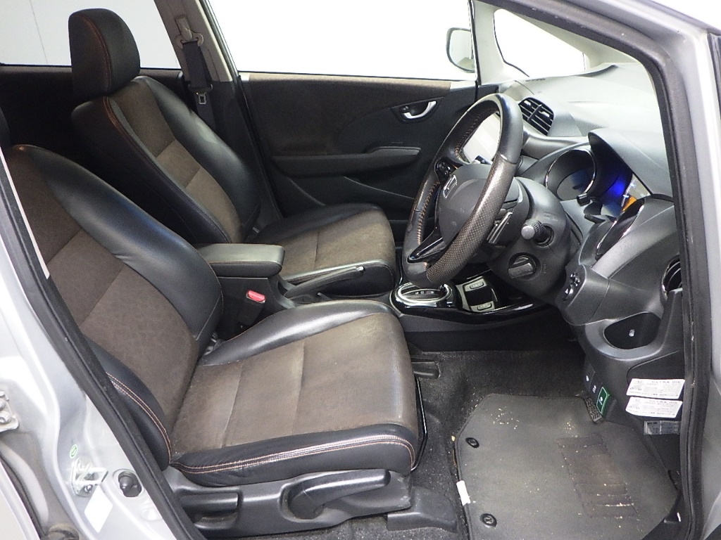 HONDA FIT SHUTTLE